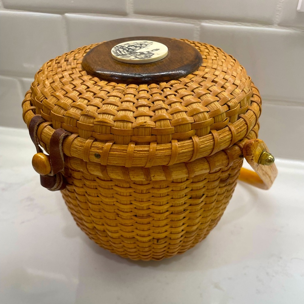 Vintage Nantucket Lightship Basket Purse